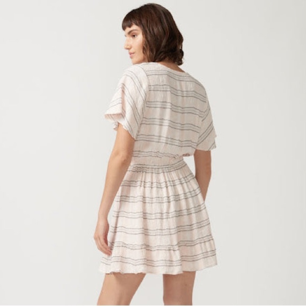 Self Contrast Arie Buttoned Flutter Sleeve Dress … - image 3